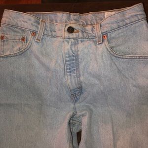 550 USA VINTAGE LIGHT WASH RED TAB